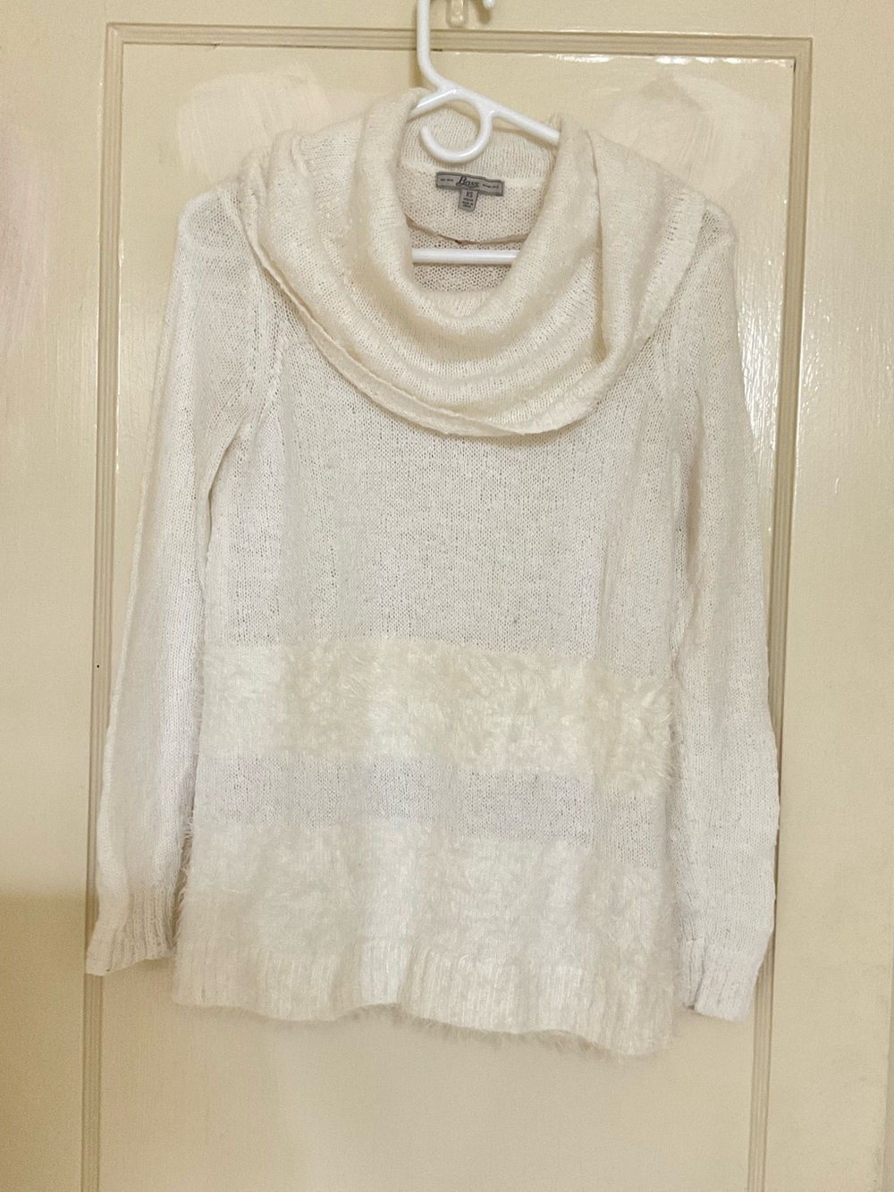 Bass Cream Cowl Neck Pullover Sweater